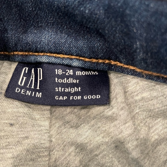 Baby Gap jean bundle - Picture 5 of 7